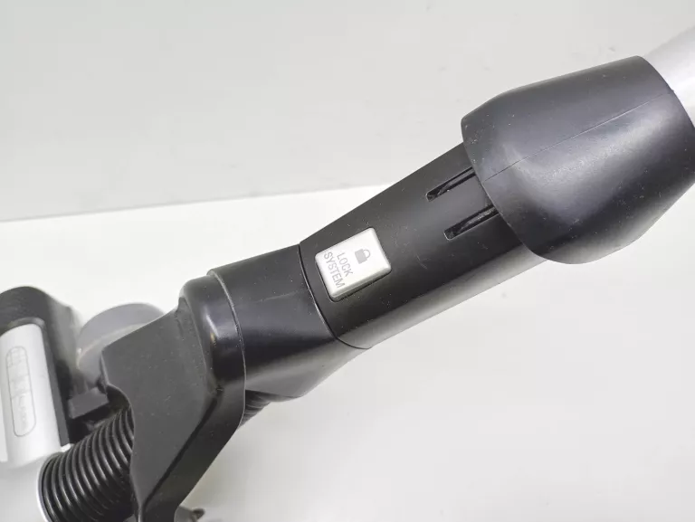 odkurzacz-tefal-air-force-360-ty9079-pojemnosc-zbiornika-na-kurz-040