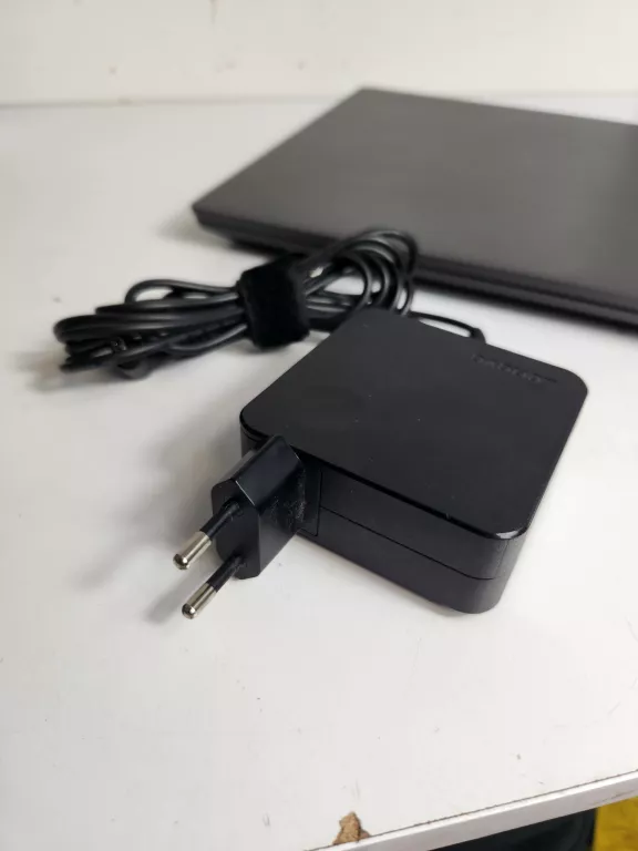 LAPTOP LENOVO V14-IIL 82C4 8GBRAM/256SSD/CPU I5