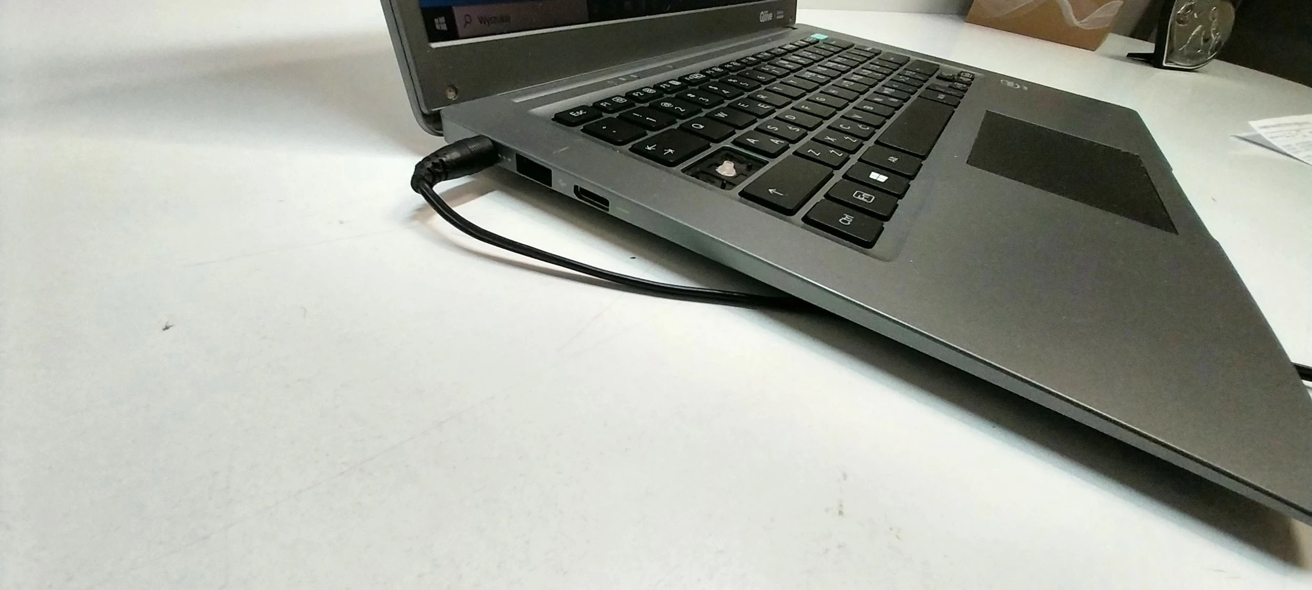 laptop-netbook-qilive-q9-solo-przekatna-ekranu-1420
