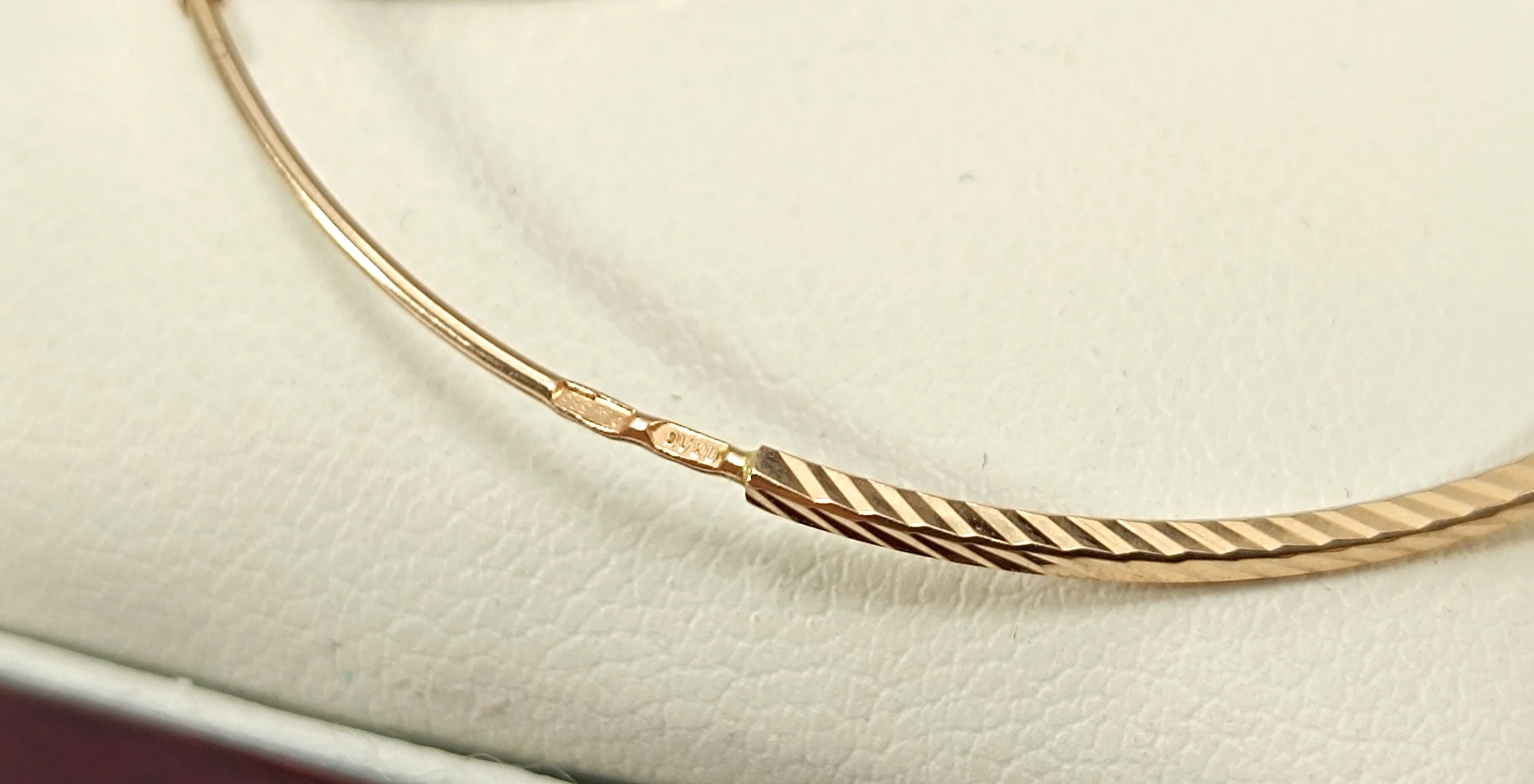 klasyczne-zlote-kolczyki-kola-585-303g-5cm-srednicy-kamien-bez-kamienia