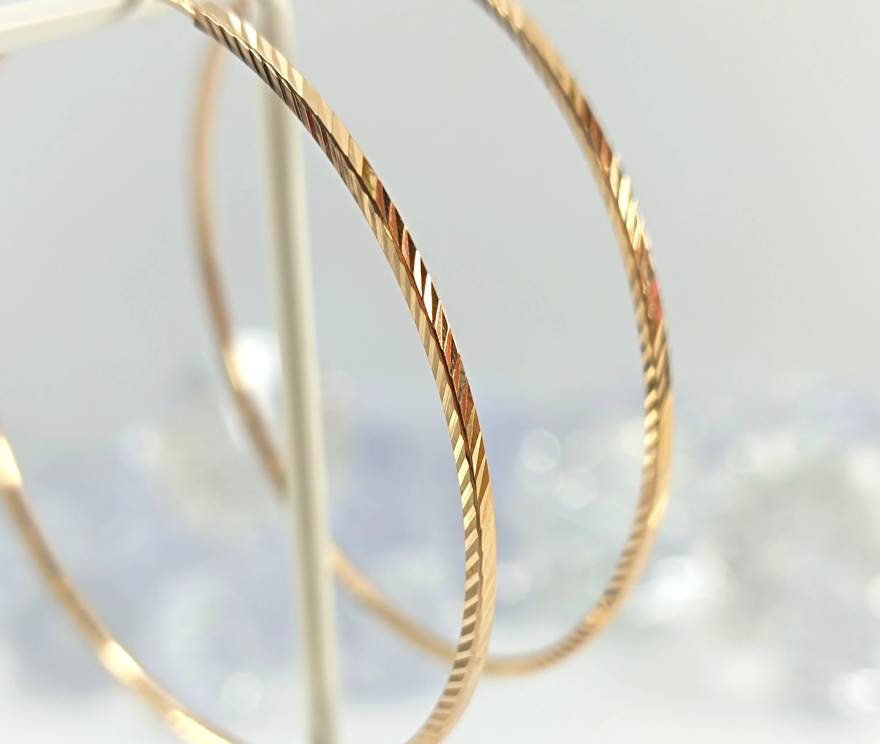 klasyczne-zlote-kolczyki-kola-585-303g-5cm-srednicy-stan-uzywany