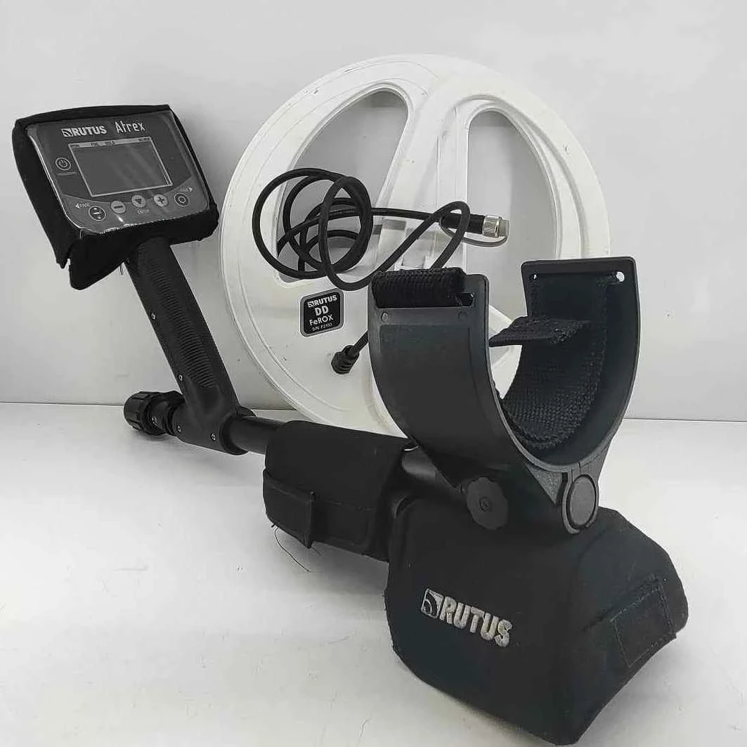 detektor-wykrywacz-metali-rutus-atrex-29dd-biala-cewka-model-atrex-29dd