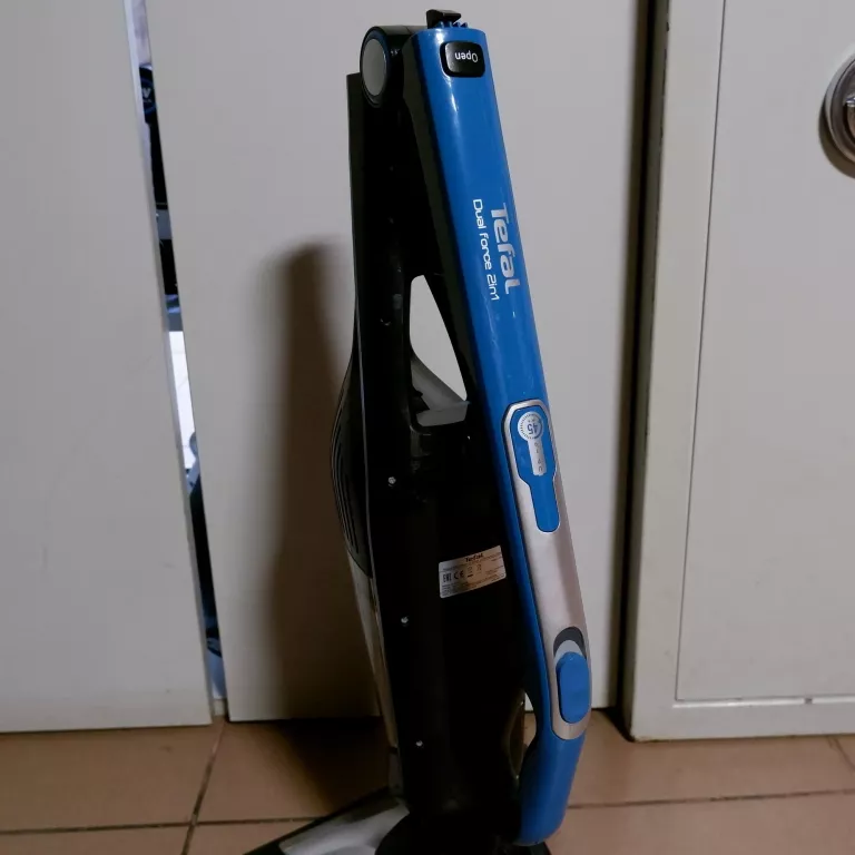 ODKURZACZ PIONOWY TEFAL TY6751WO