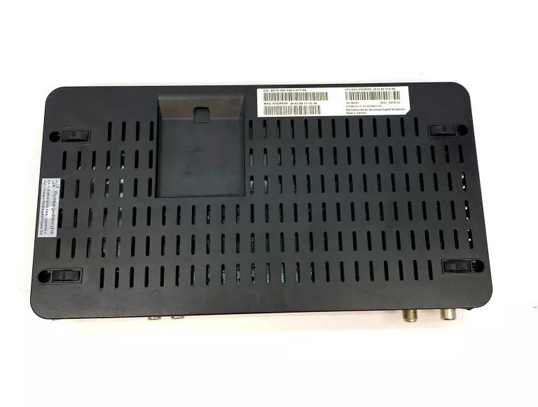 DEKODER MULTIMEDIA ADB-3831CD BEZ PILOTA