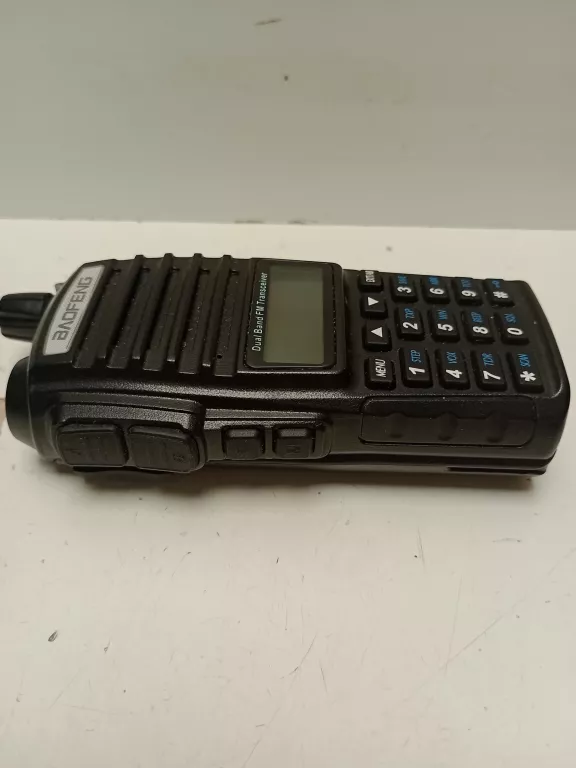 KRÓTKOFALÓWKA BAOFENG UV-82 HTQ 8W RADIOTELEFON
