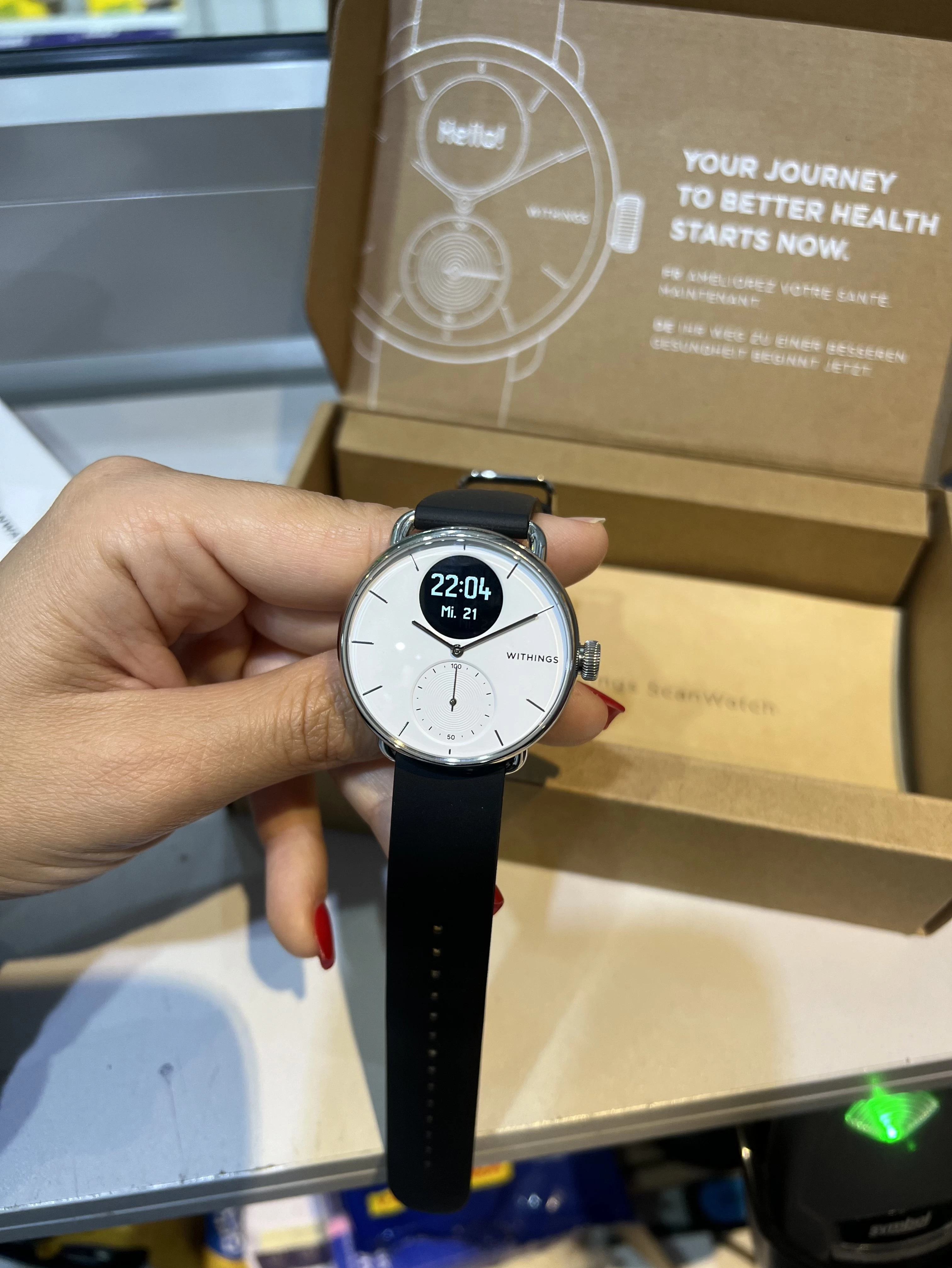 smartwatch-withings-scanwatch-czarny-38-mm-igla-funkcje-130111-32768