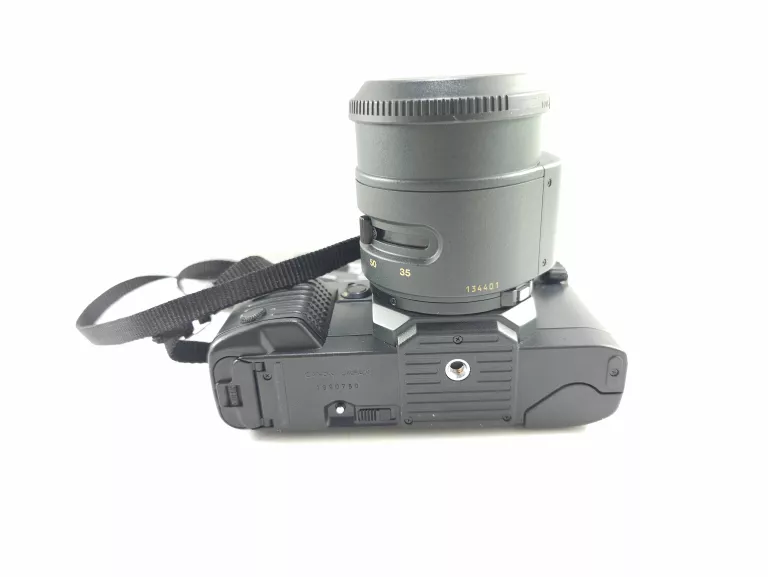 CANON T70 + AC 35-70MM