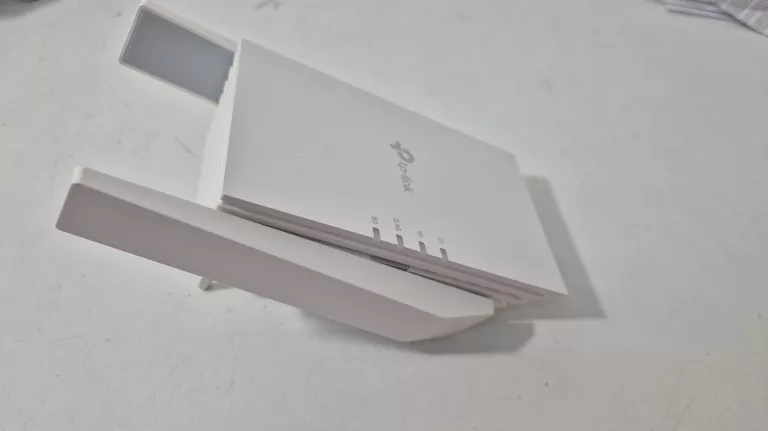 WZMACNIACZ SYGNAŁU TP-LINK RE505X