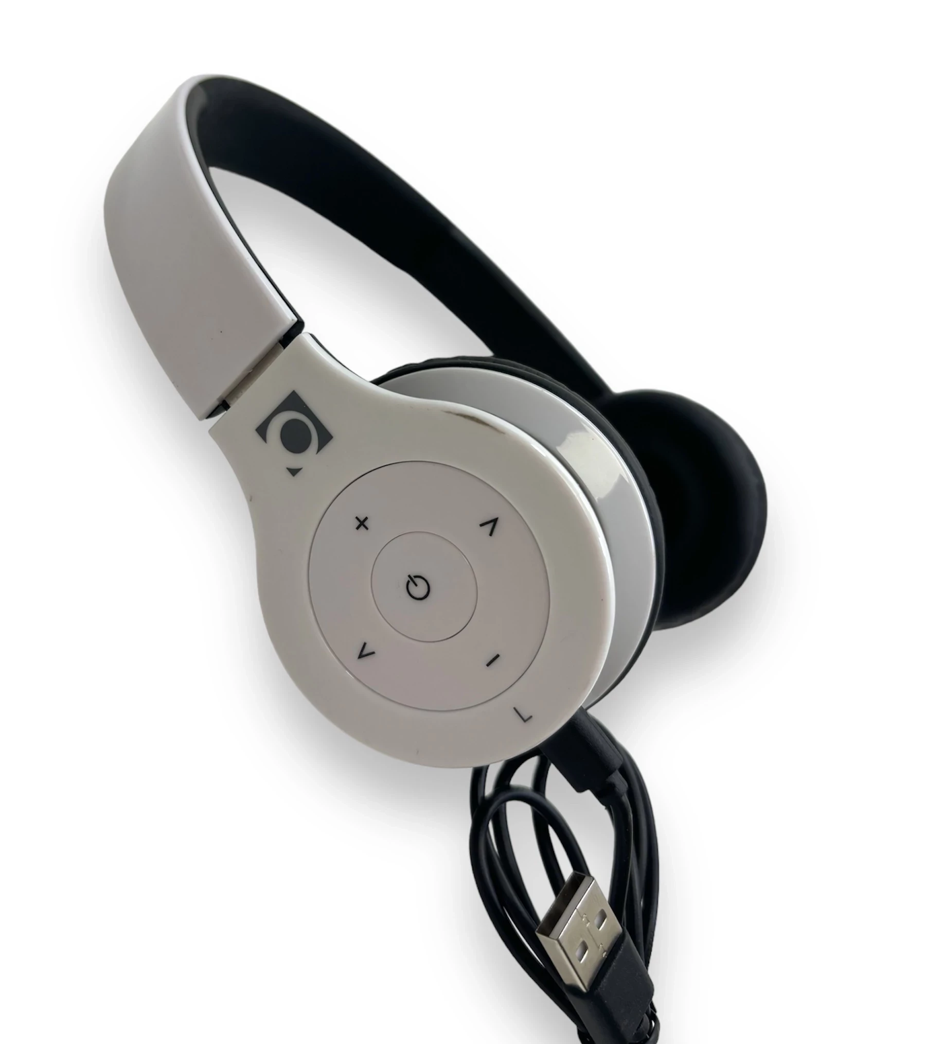 sluchawki-nauszne-biale-katowicka-7-katowice