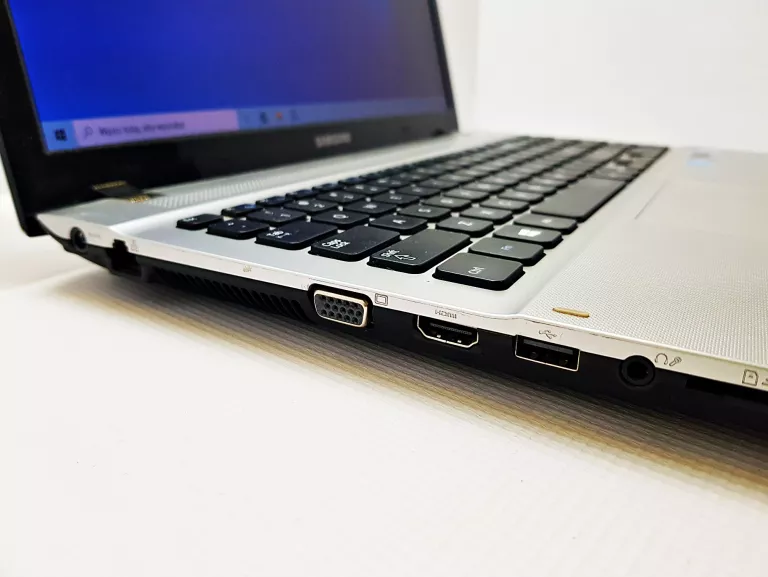 LAPTOP SAMSUNG 270E NP270E5E + ŁAD I5-3230M/8BG/WIN10/256GB