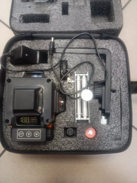 LASER KRZYŻOWY POZIOMICA LASEROWA KKMOON WALIZKA ZIELONA