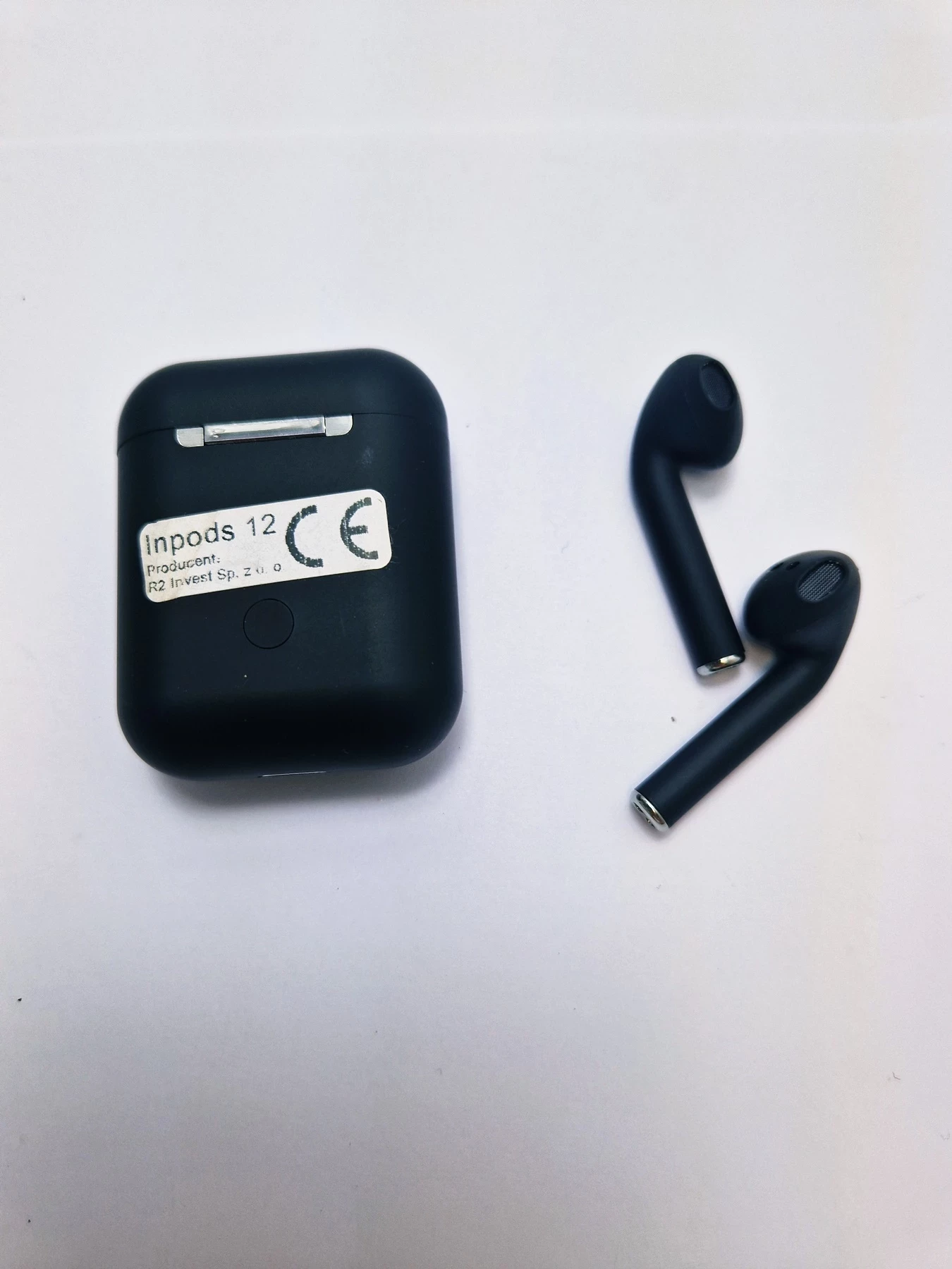 sluchawki-bezprzewodowe-inpods-12-rynek-7-grodkow
