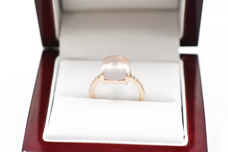 ZJAWISKOWY ZŁOTY  PIERŚCIONEK Z RÓŻOWYM KWARCEM 375  2,84G R10