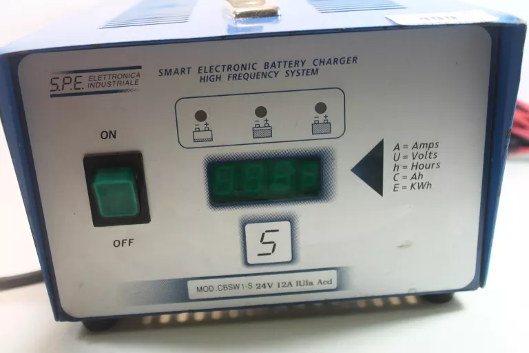 prostownik-baterii-trakcyjnych-cbsw1s-24-12-ean-gtin-755387948635
