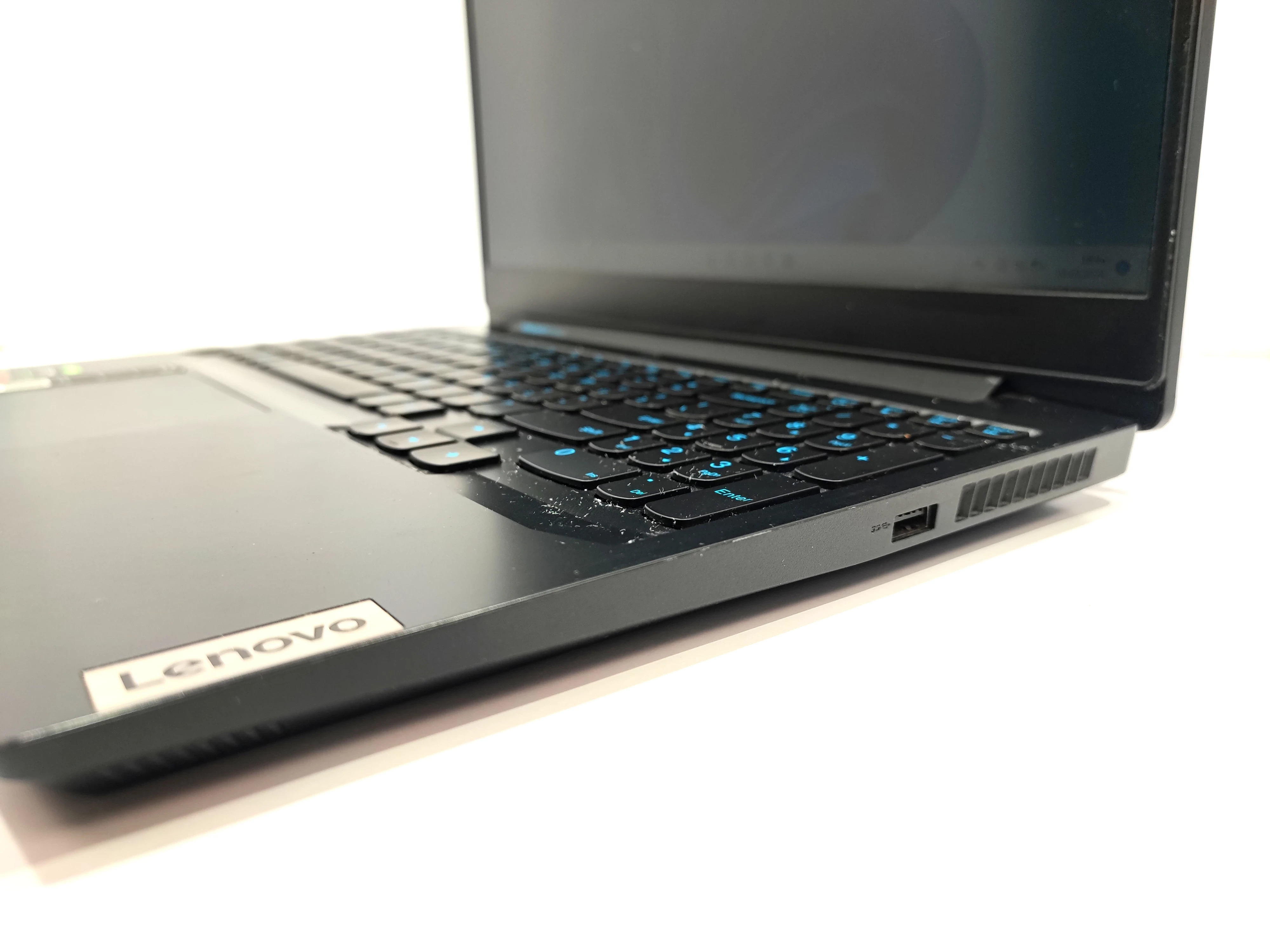 laptop-lenovo-ideapad-gaming-3-15arh05-typ-dysku-twardego-ssd