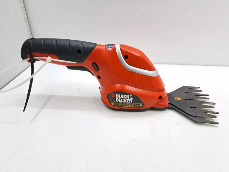 NOŻYCE DO ŻYWOPŁOTU BLACK DECKER GSL700