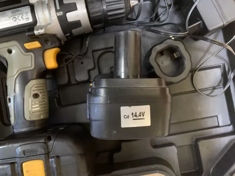 wkretarka-cmi-c-abs-144-2x-akumulator-walizka-stan-11323-2