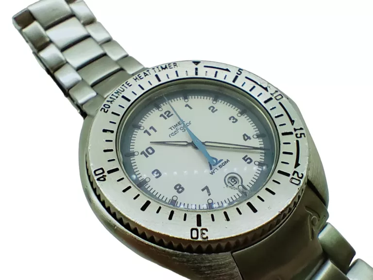 ZEGAREK TIMEX REEF GEAR CR2016 SREBRNY Z NIEBIESKO BIAŁĄ TARCZĄ