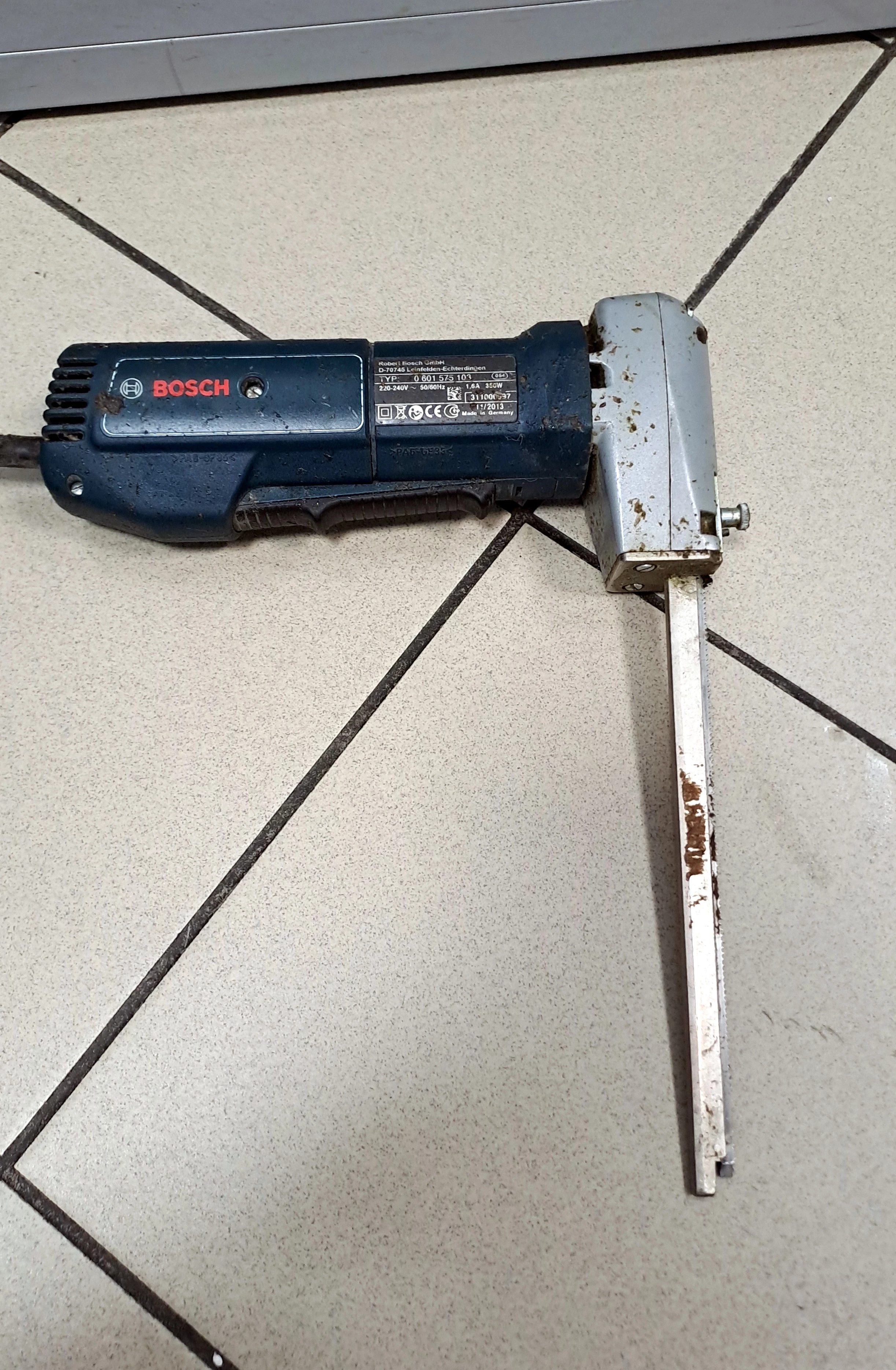 pila-do-tworzyw-piankowych-bosch-gsg-300-rodzaj-silnika-silnik-szczotkowy