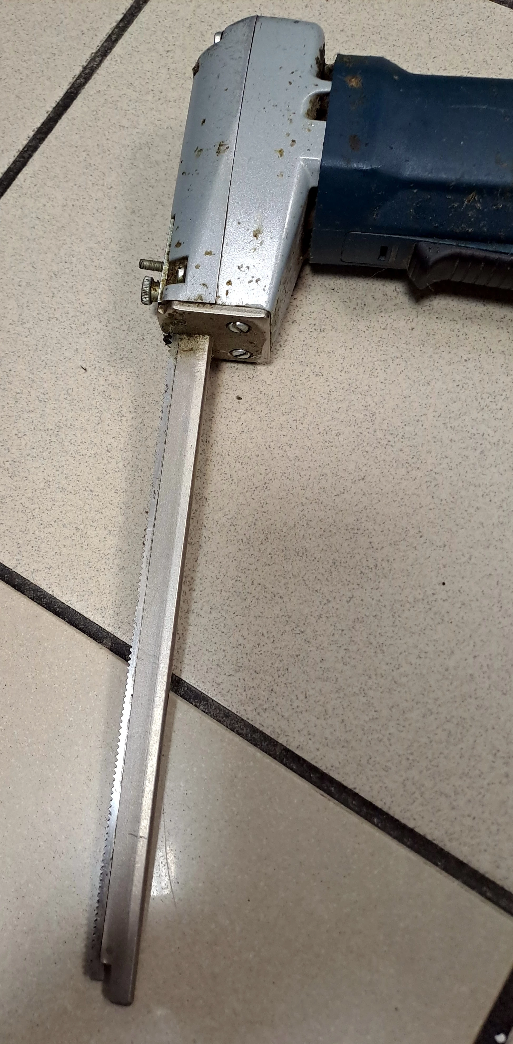 pila-do-tworzyw-piankowych-bosch-gsg-300-marka-bosch