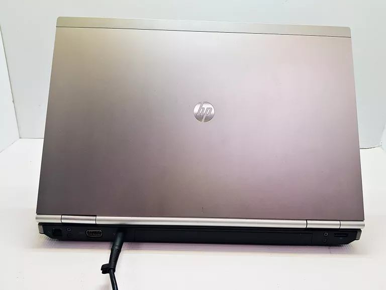 LAPTOP HP ELITEBOOK 8560P I7-2620 / SSD 240GB / WIN 10 / 8GB TORBA