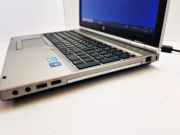 LAPTOP HP ELITEBOOK 8560P I7-2620 / SSD 240GB / WIN 10 / 8GB TORBA