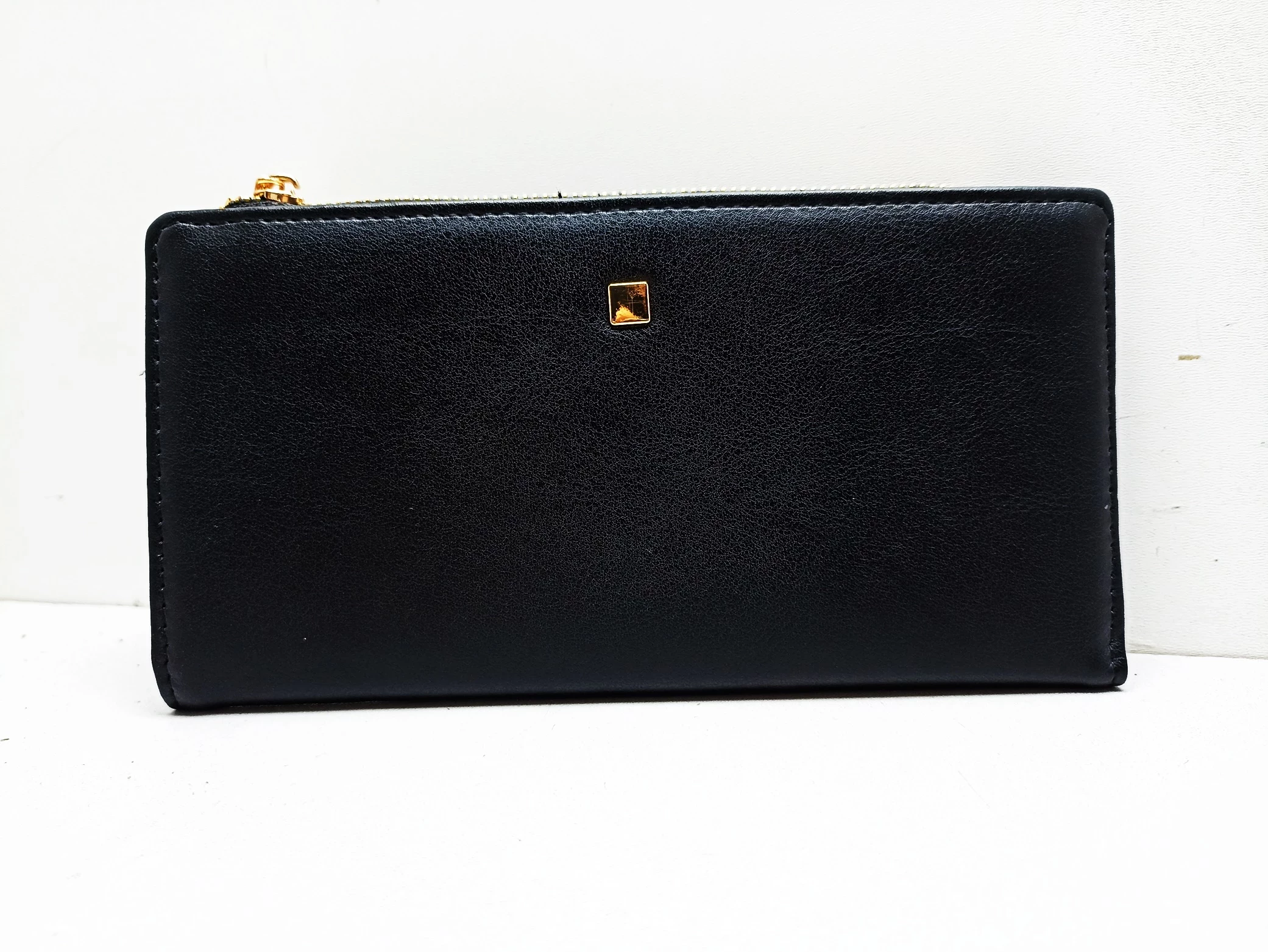 portfel-czarny-duzy-3-maja-36-lokal-b-zabrze-sj