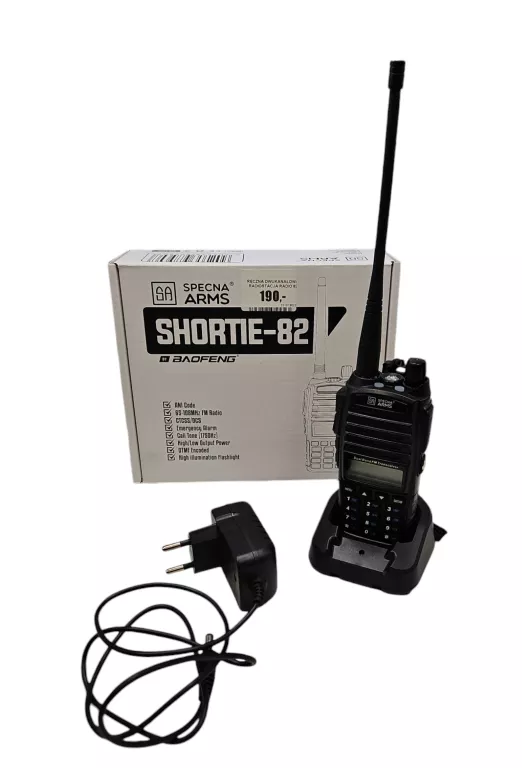RĘCZNA DWUKANAŁOWA RADIOSTACJA RADIO 82 VHF UHF