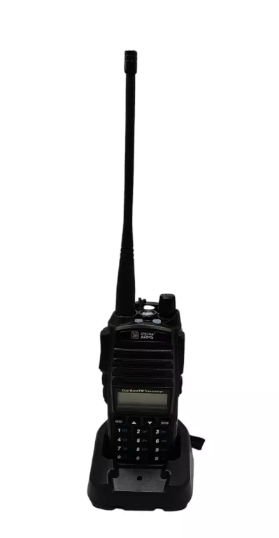 RĘCZNA DWUKANAŁOWA RADIOSTACJA RADIO 82 VHF UHF