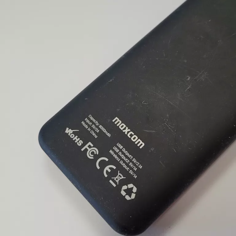 powerbank-maxcom-indukcyjny-stan-uzywany