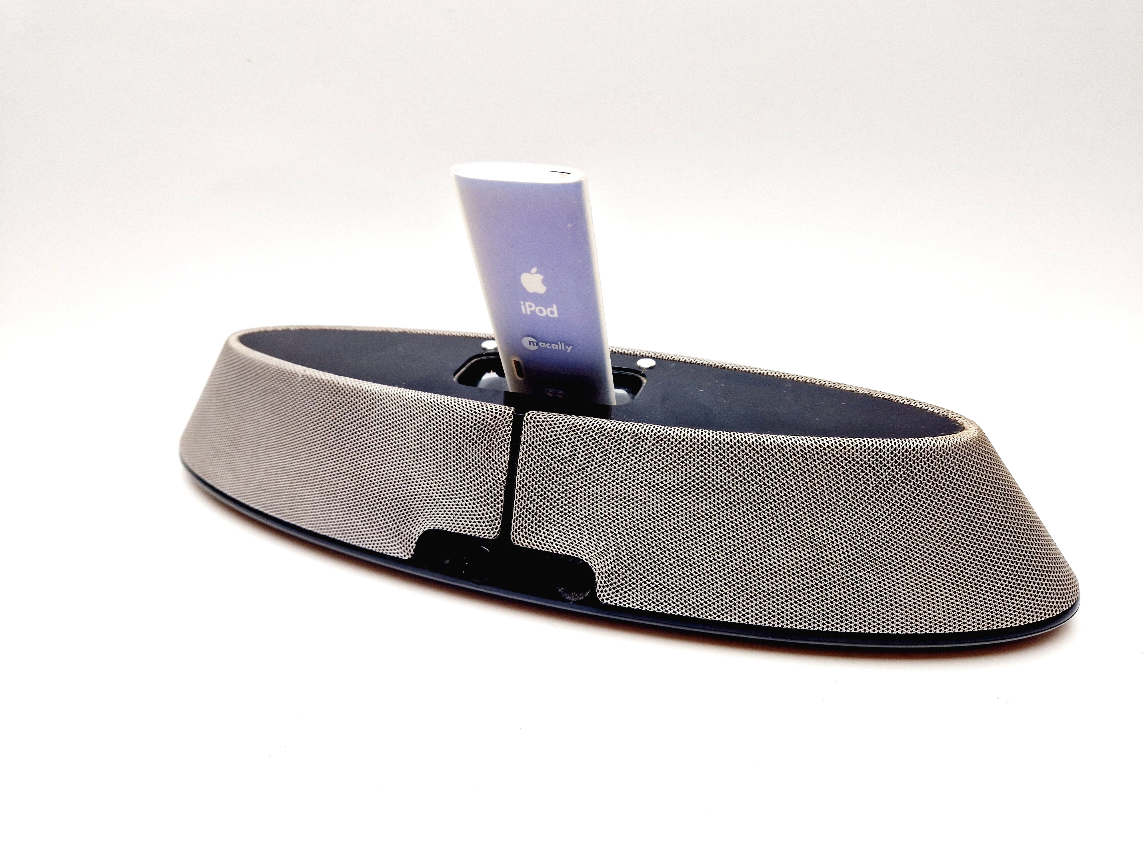 ipod-nano-a1320-stacja-dokujaca-glosnik-jbl-model-a1320