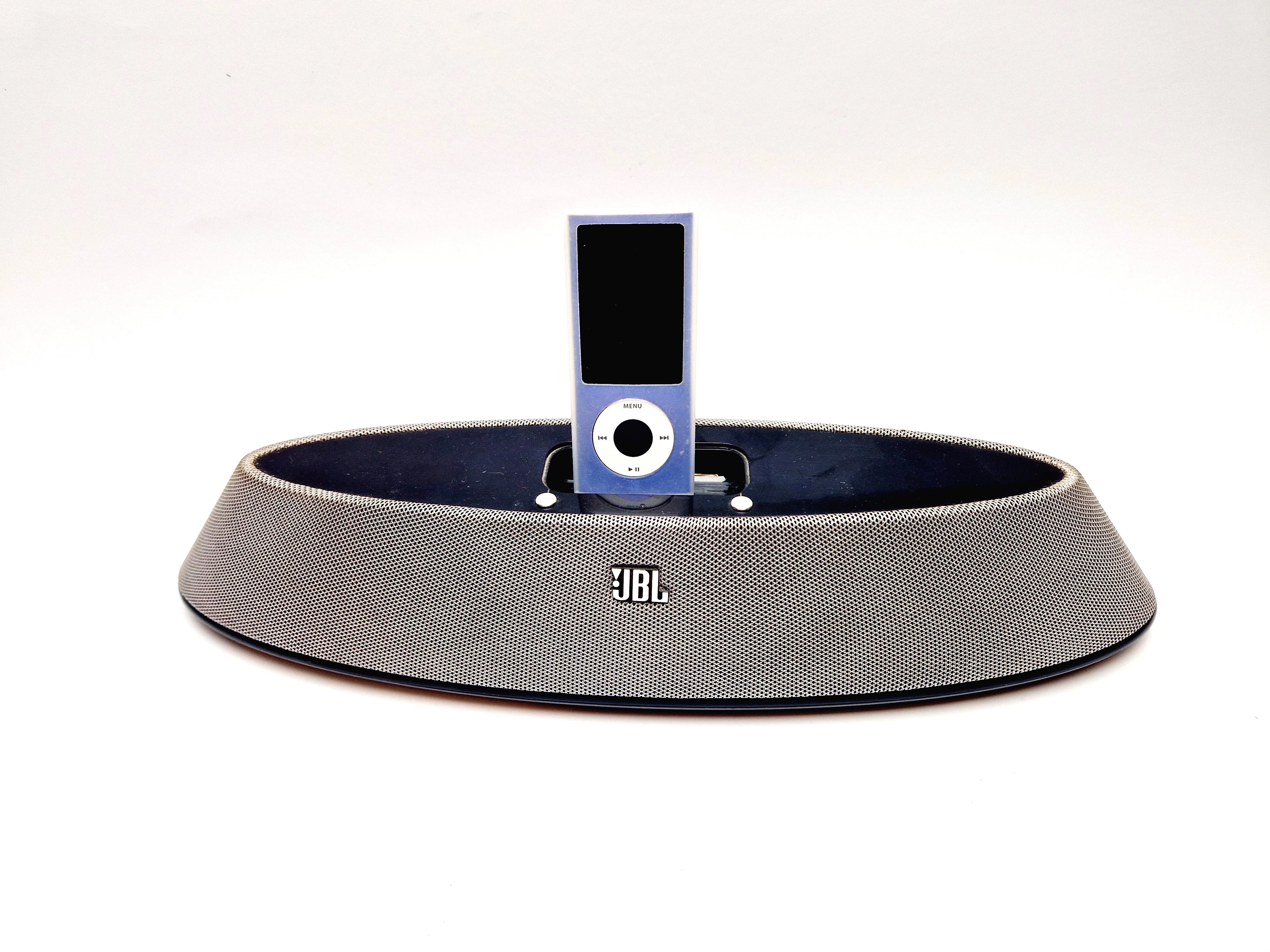 ipod-nano-a1320-stacja-dokujaca-glosnik-jbl-stan-11323-2