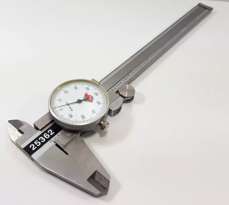 suwmiarka-z-czujnikiem-zegarowym-stan-uzywany