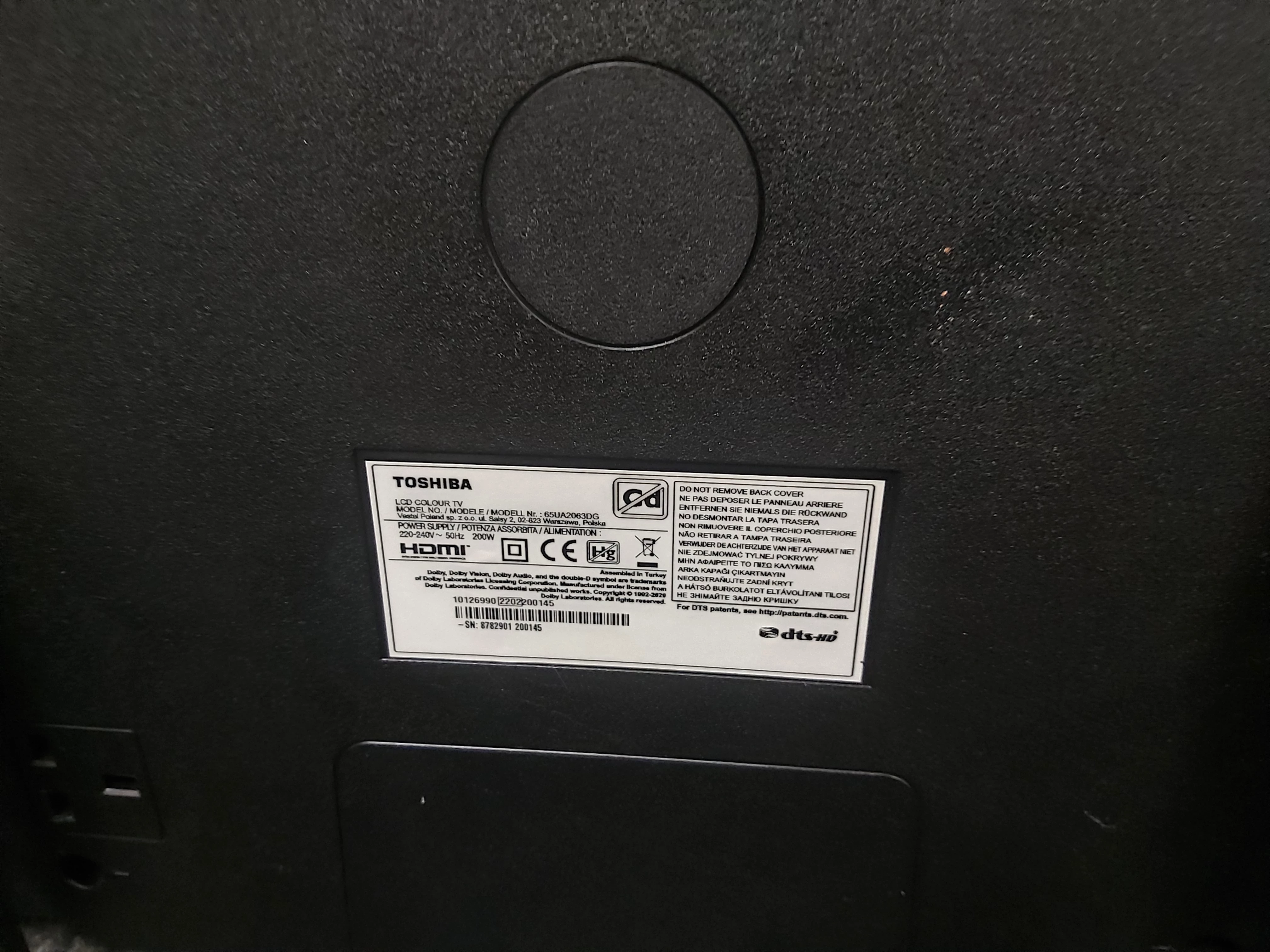 okazja-telewizor-65-cali-led-toshiba-65ua2063dg-65-4k-uhd-czarny-pilot-format-hd-4k-uhd