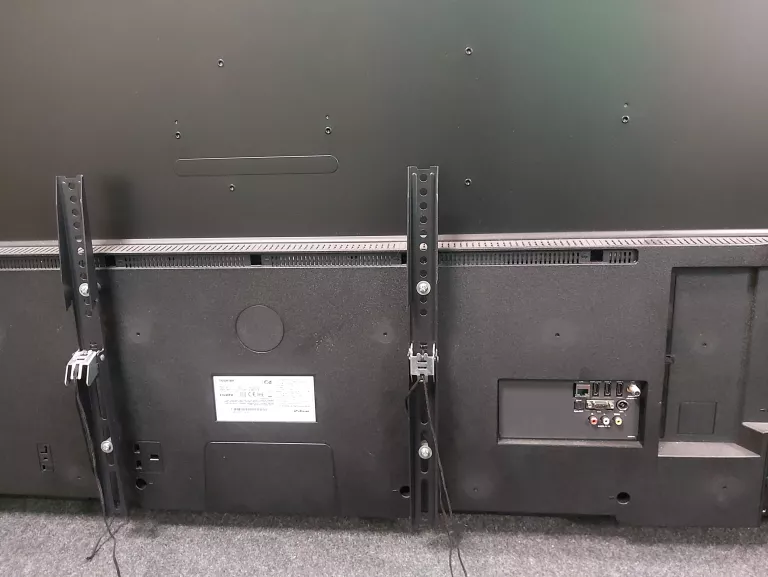 okazja-telewizor-65-cali-led-toshiba-65ua2063dg-65-4k-uhd-czarny-pilot-przekatna-ekranu-cale-65