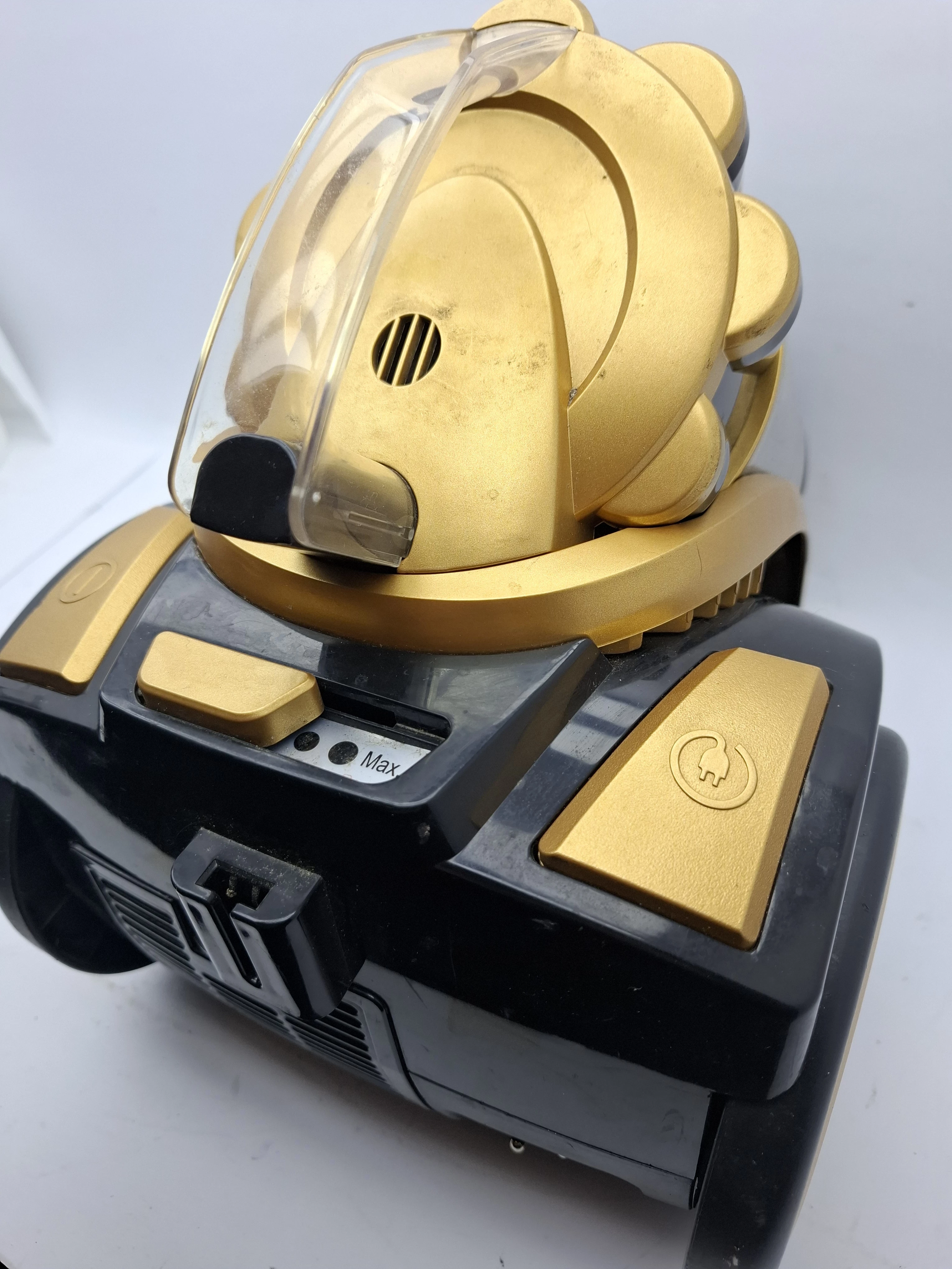 odkurzacz-germin-max-3000-w-rodzaj-odkurzacza-bezworkowy