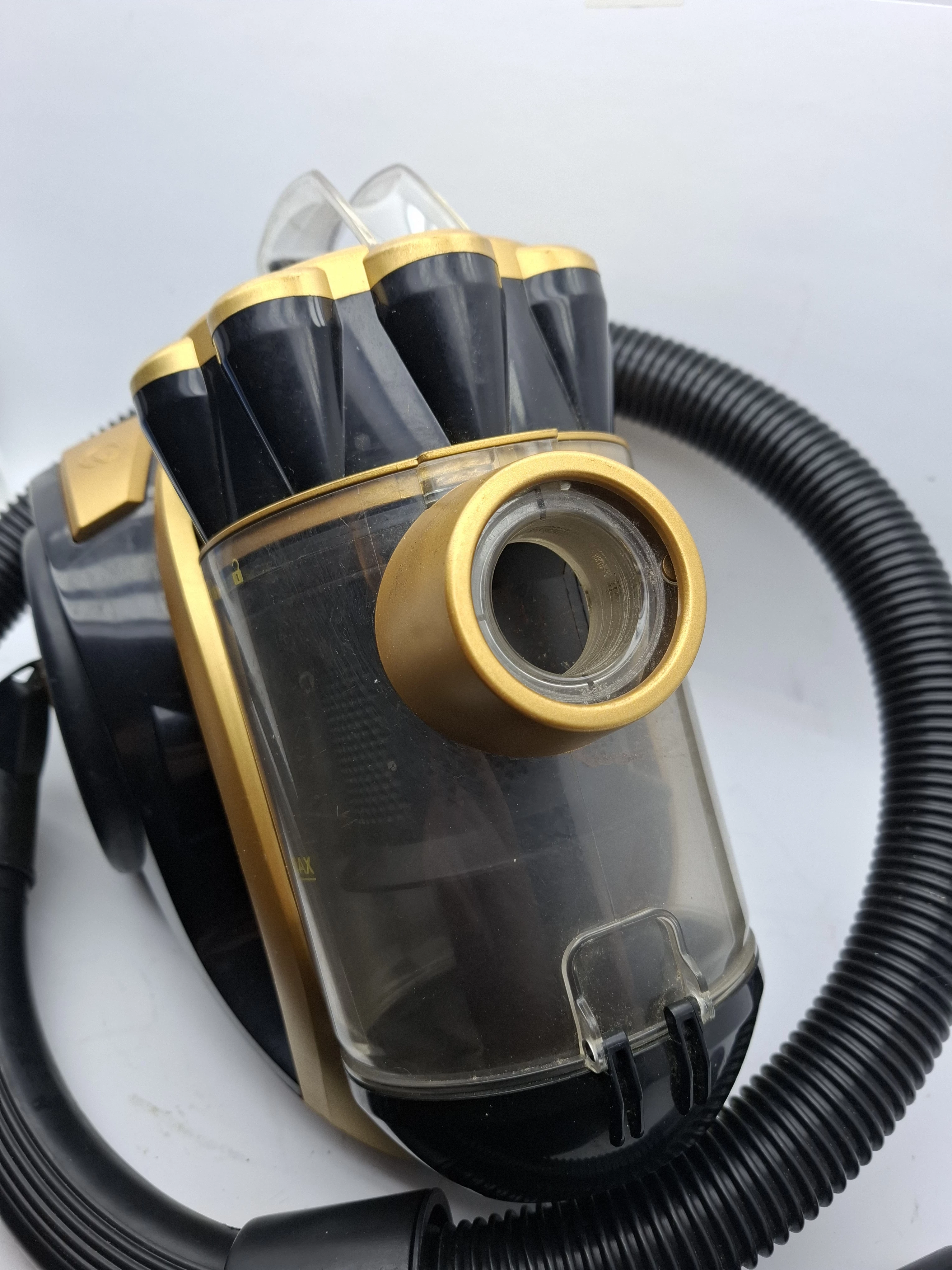 odkurzacz-germin-max-3000-w-kolor-dominujacy-czarny