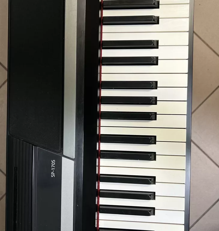korg-kompaktowe-pianino-cyfrowe-sp-170s-zasilacz-marka-korg