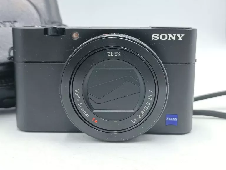 APARAT SONY RX100 V