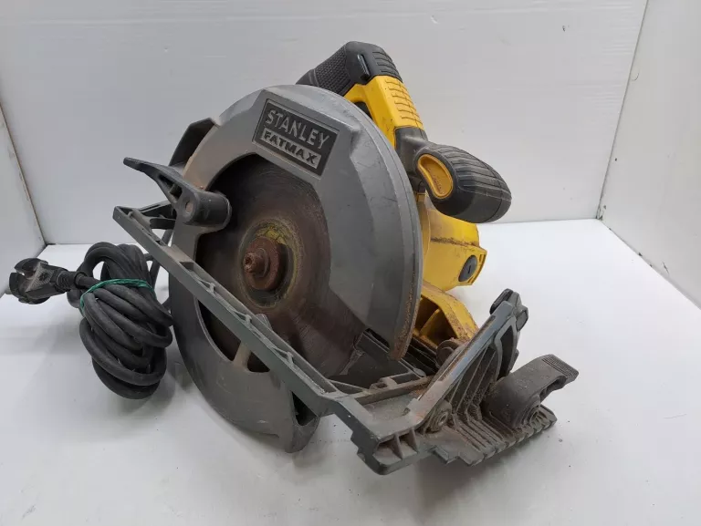 PIŁA TARCZOWA STANLEY 1650 W 16 MM