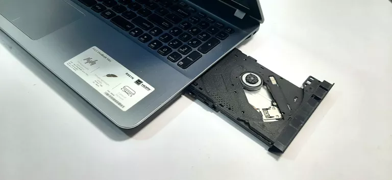 LAPTOP ASUS R541N + ŁADOWARKA