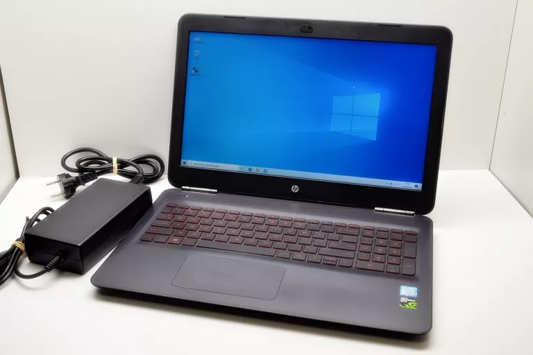 LAPTOP HP OMEN 15-AX200NW 8GB RAM / I5-7300 / GEFORCE GTX 1050