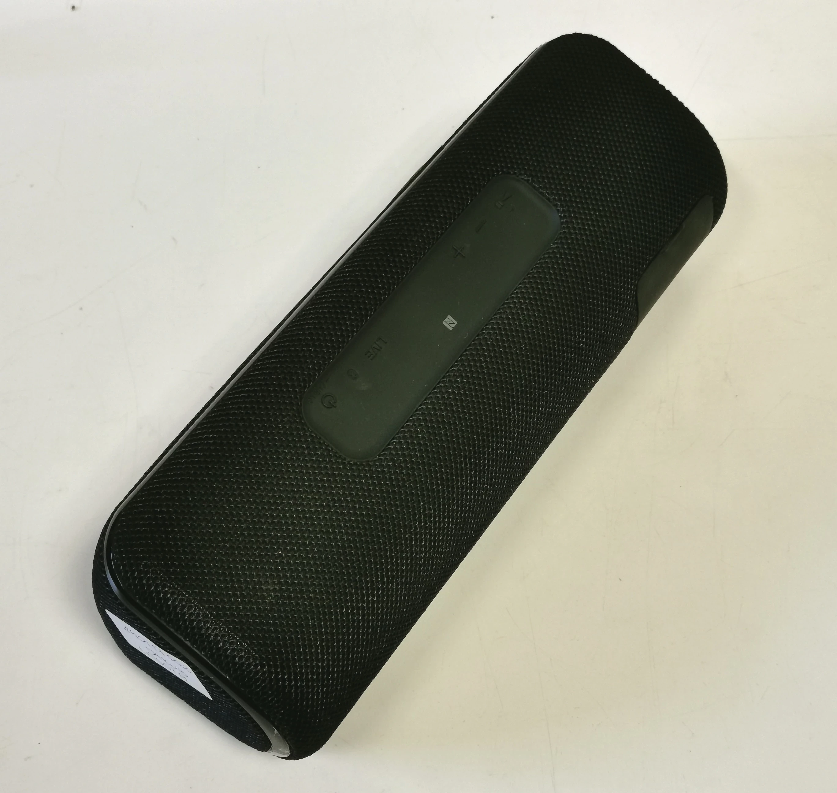 glosnik-sony-srs-xb41-moc-001