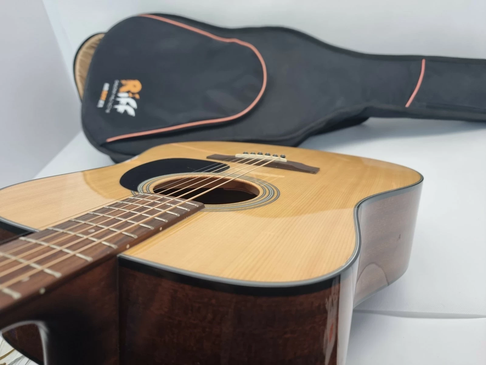 gitara-klasyczna-takamine-g320s-stan-uzywany