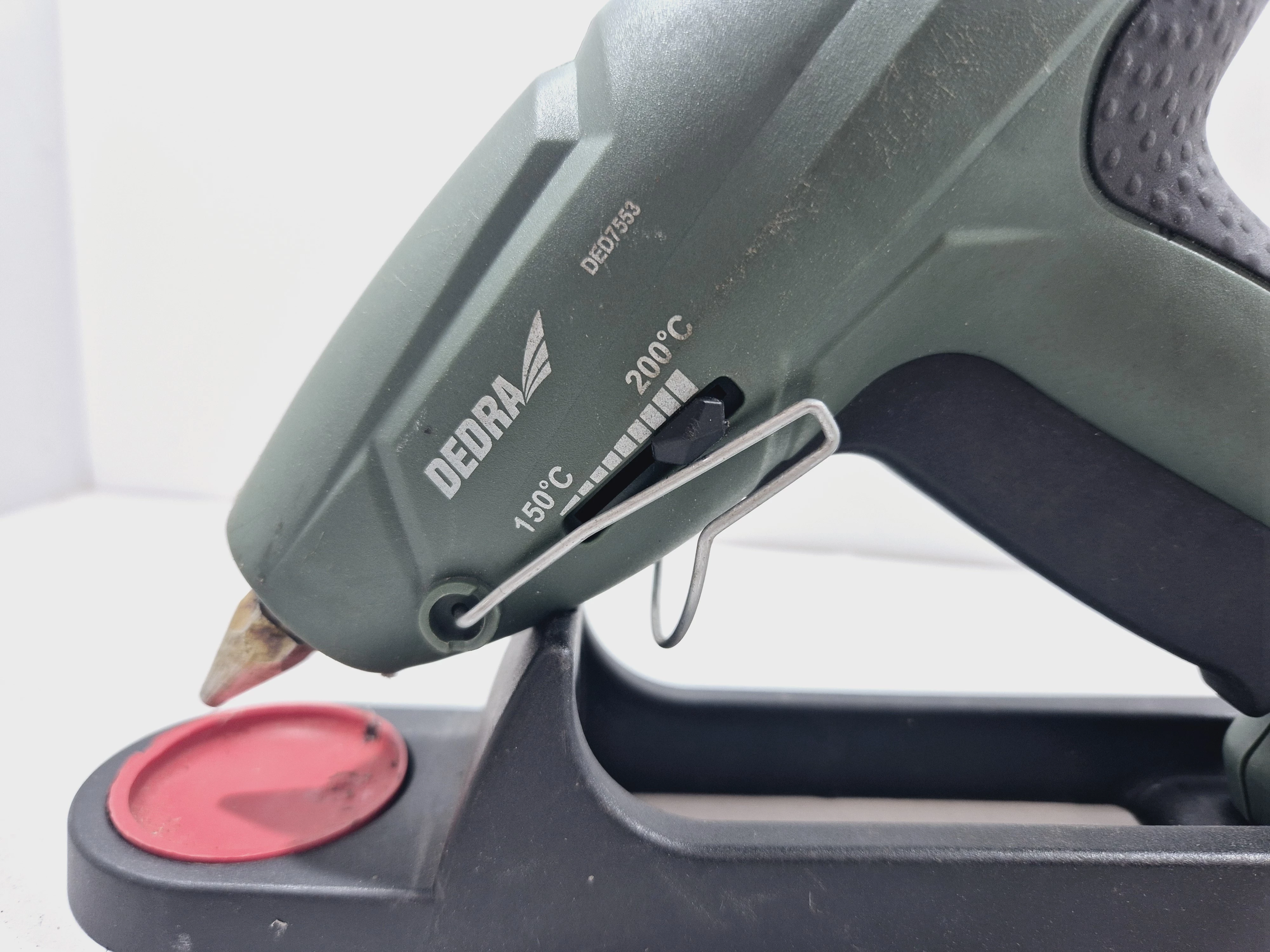 pistolet-do-kleju-dedra-ded7553-112-200-c-srednica-wkladu-mm-112