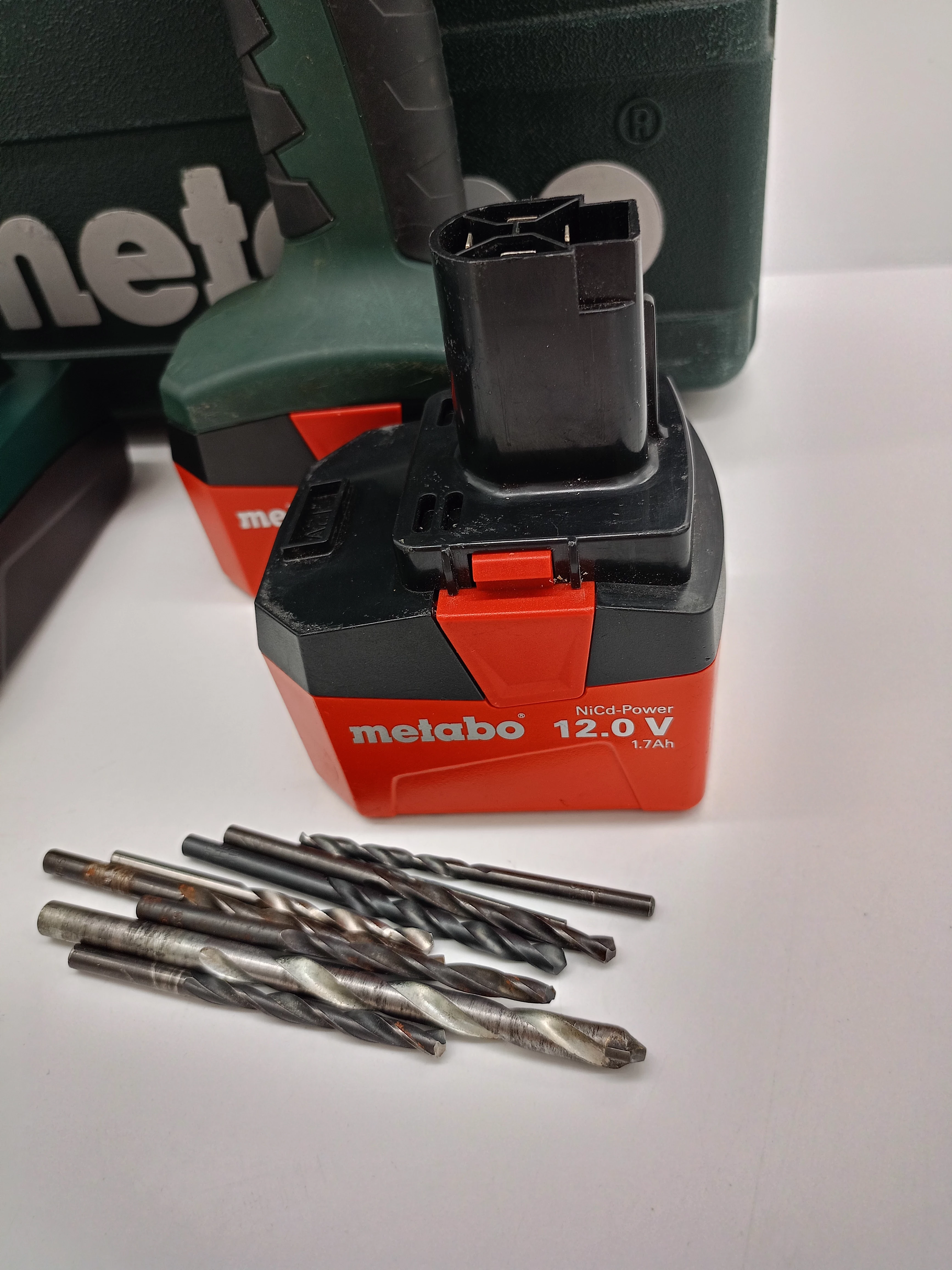 wkretarka-metabo-d-72622-walizka-2xaku-ladowarka-stan-11323-2