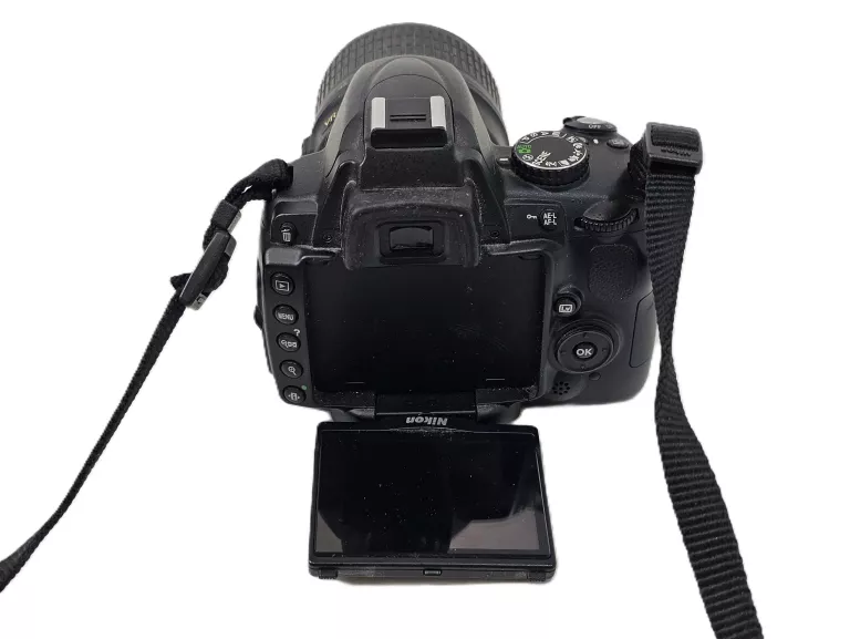 aparat-nikon-d5000-w-zestawie-korpus-obiektyw