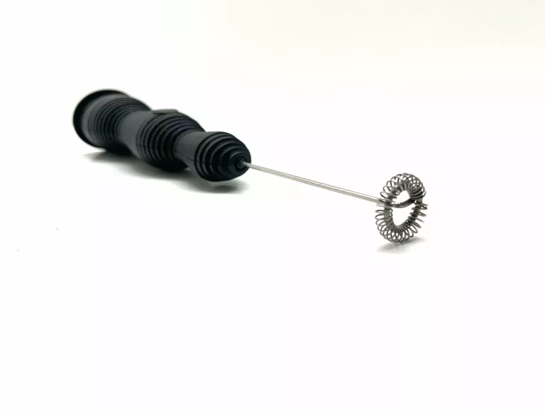 ALESSI PULCINA SPIENIACZ DO MLEKA - CZARNY ŁADOWANY USB C