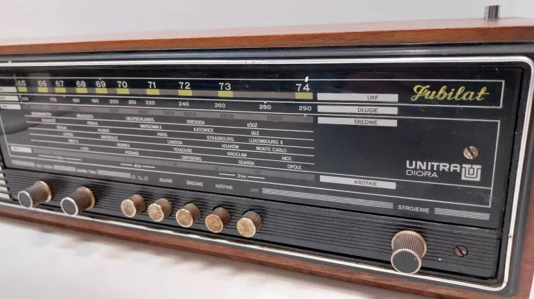 unitra-diora-jubilat-dmt-406-stan-do-renowacji