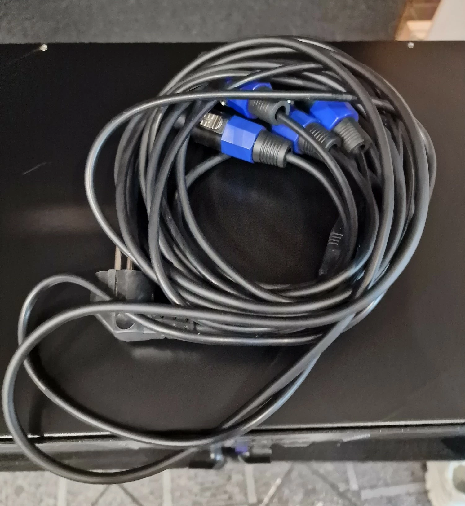 wzmacniacz-skytec-pro1000-kolumny-auna-x2-pasmo-przenoszenia-1